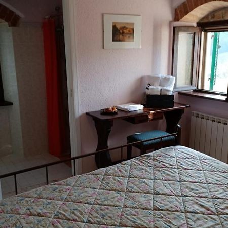 Pian D'Isola Panzió Costacciaro Kültér fotó