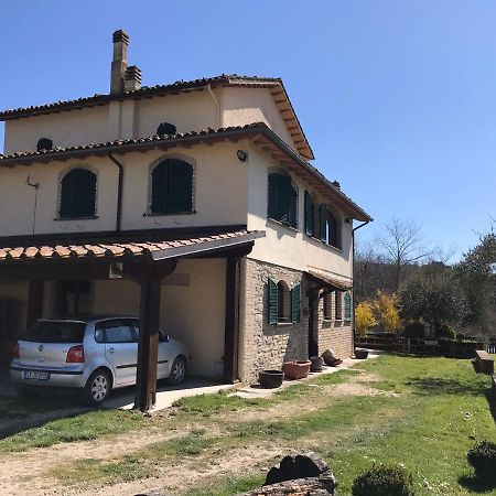 Pian D'Isola Panzió Costacciaro Kültér fotó