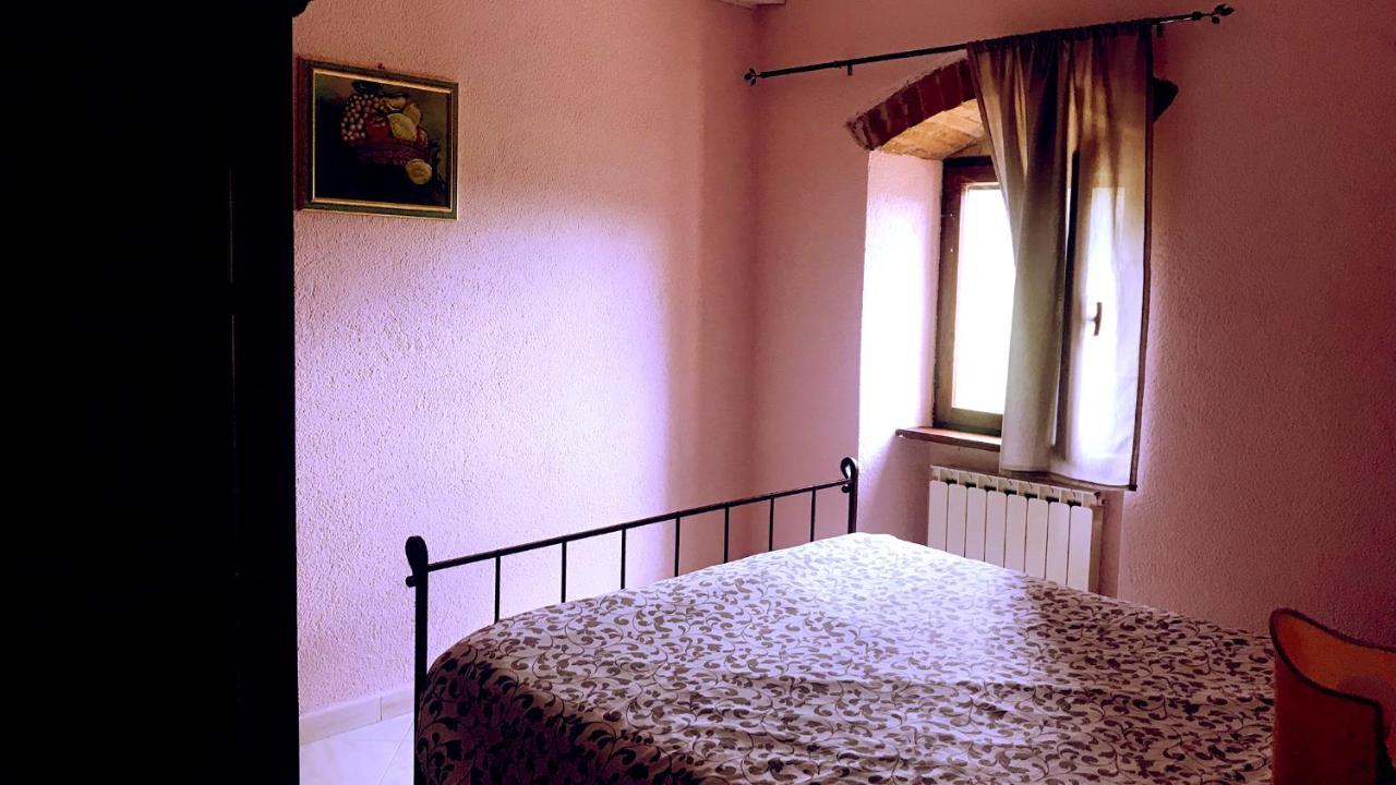 Pian D'Isola Panzió Costacciaro Kültér fotó